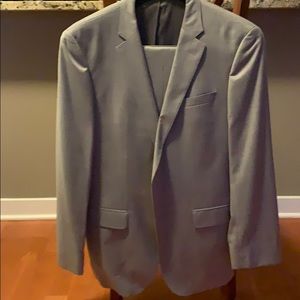 Hugo Boss Men’s Huge Genius Suit (Gray)